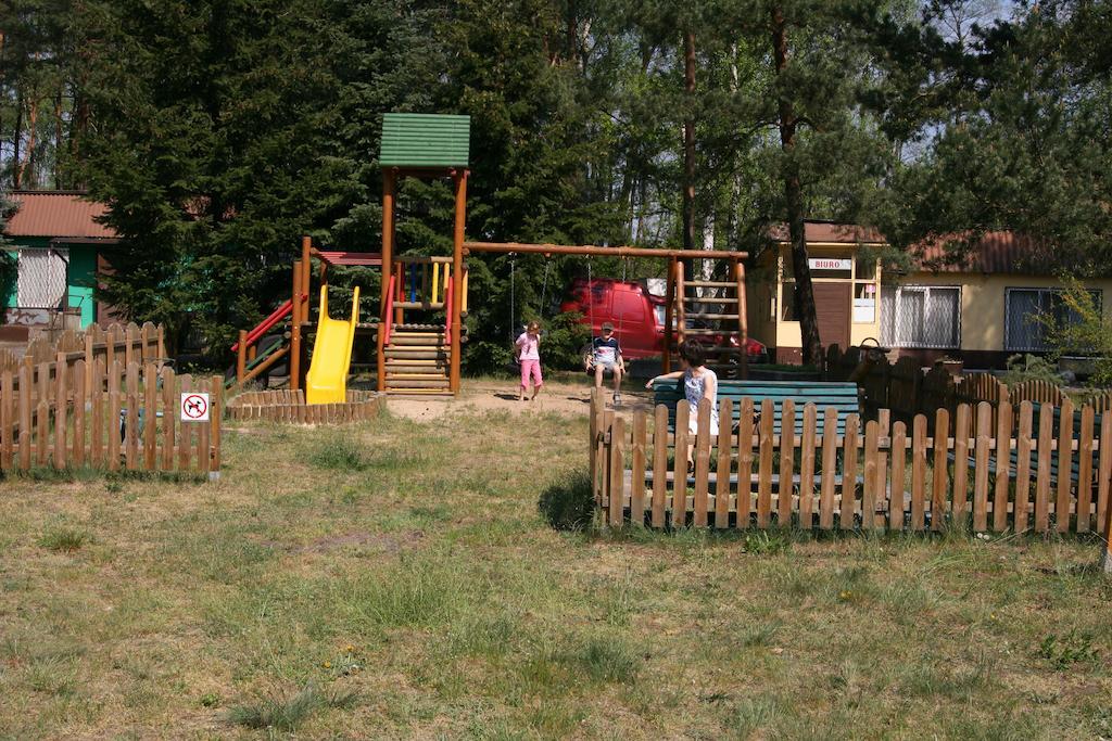 Osrodek Wypoczynkowy Jelonek Hotell Wolsztyn Exteriör bild