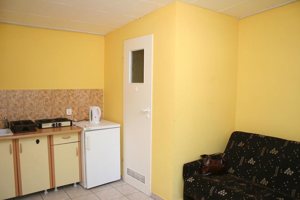 Osrodek Wypoczynkowy Jelonek Hotell Wolsztyn Rum bild
